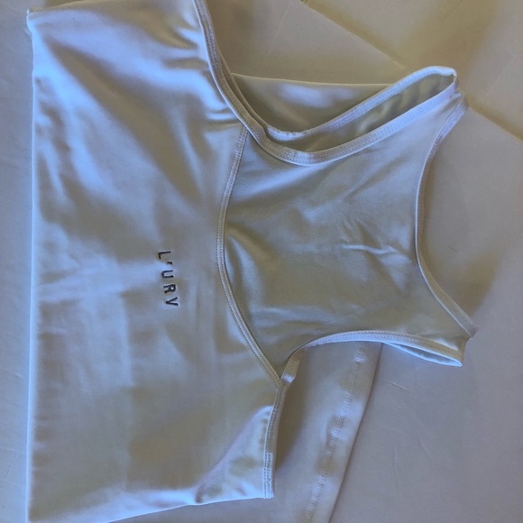 L’urv Halter neck mesh back workout tank Medium - Picture 8 of 8